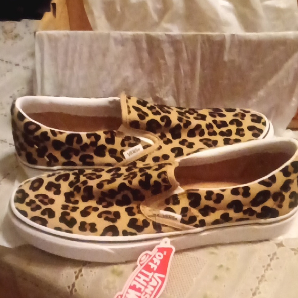 Vans Leopard Print Slip-On Sneakers! - Picture 3 of 5